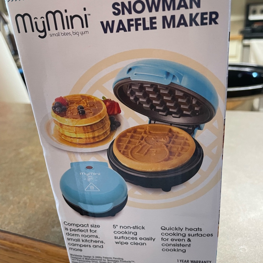 Light Blue My Mini Snowman Waffle Maker